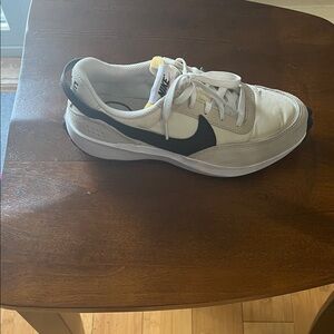 Nike Women's Cream and Black Sneakers
